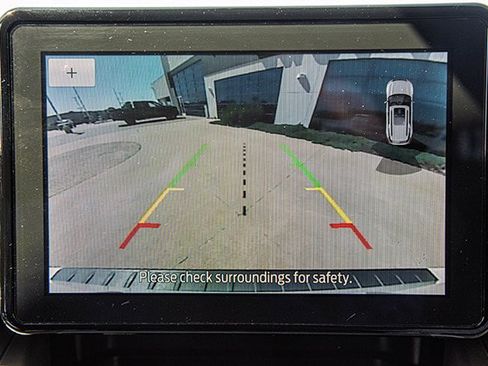 Used 2022 Ford Explorer XLT w/ Class IV Trailer Tow Package AWD/4WD image 12