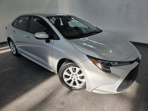 Used 2023 Toyota Corolla LE image 7