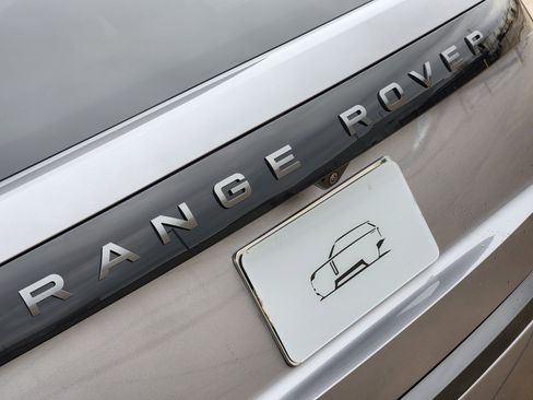 New 2026 Land Rover Range Rover SE image 11
