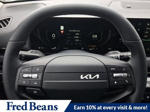 New 2025 Kia K4 EX image 13