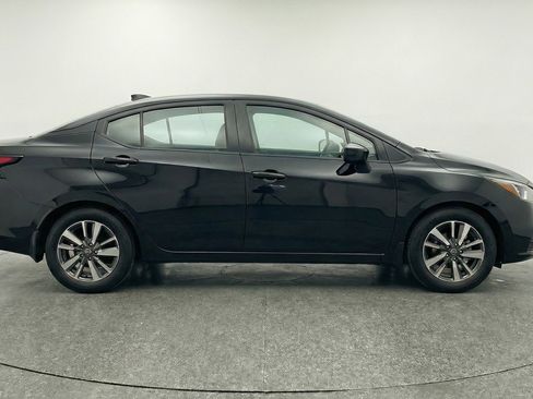 Used 2025 Nissan Versa SV image 11