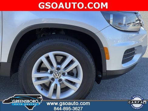 Used 2017 Volkswagen Tiguan S image 37