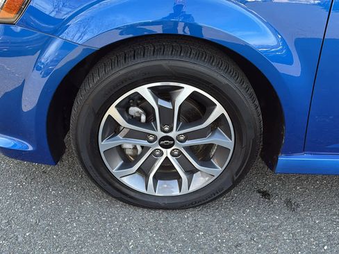 Used 2020 Chevrolet Sonic LT w/ Convenience Package image 10