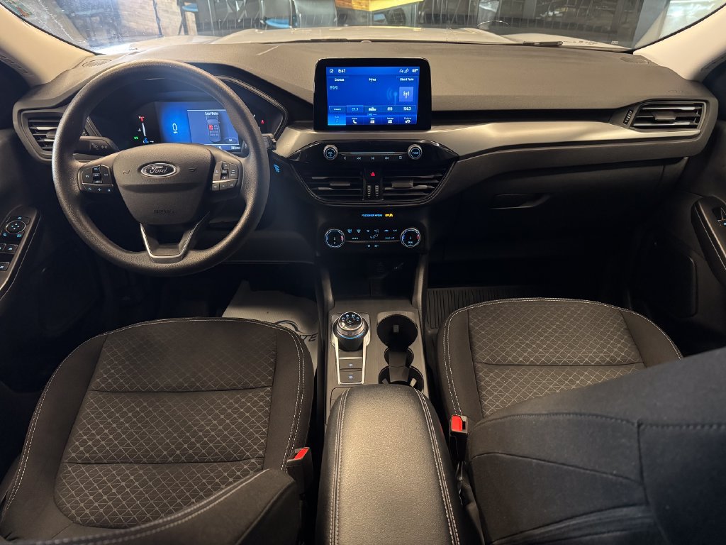 Used 2025 Ford Escape Active FWD image 9