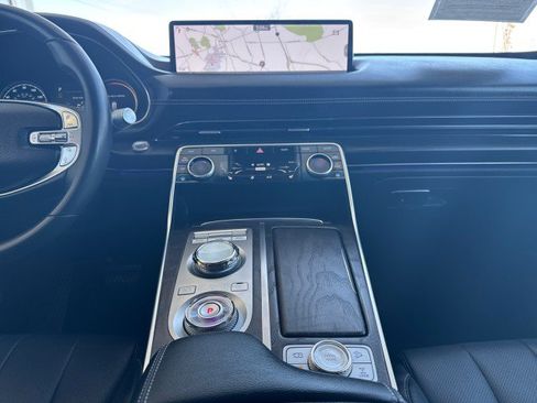 Used 2024 Genesis GV80 2.5T image 9