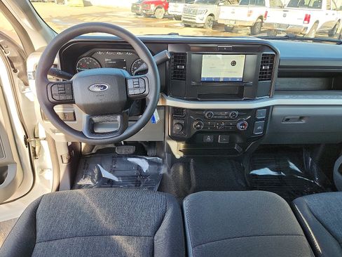 New 2025 Ford F350 XL w/ FX4 Off-Road Package image 9