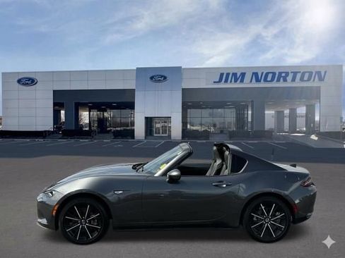 Used 2024 MAZDA MX-5 Miata RF Grand Touring RWD image 8