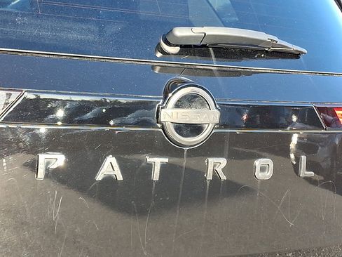 Used 2022 Nissan Pathfinder S image 30