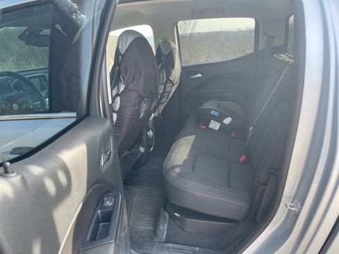 Used 2020 Chevrolet Colorado LT w/ LT Convenience Package image 11