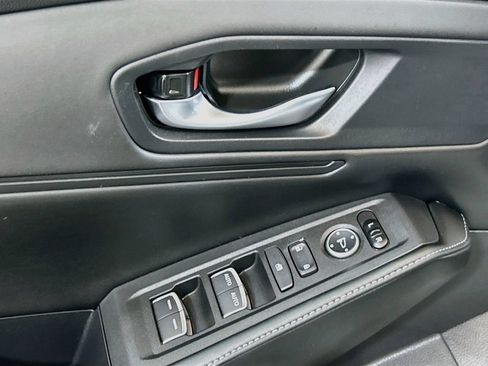 Used 2025 Honda Accord Sport image 14