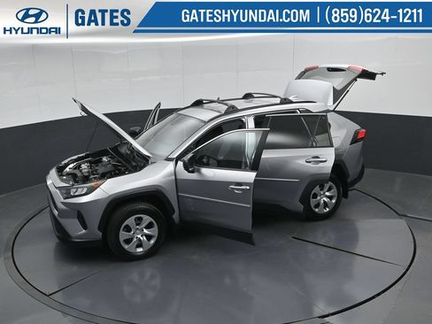 Used 2021 Toyota RAV4 LE FWD image 49