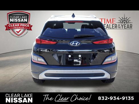 Used 2022 Hyundai Kona Limited w/ Cargo Package FWD image 6