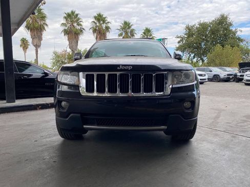 Used 2013 Jeep Grand Cherokee Limited w/ Luxury Group II image 38