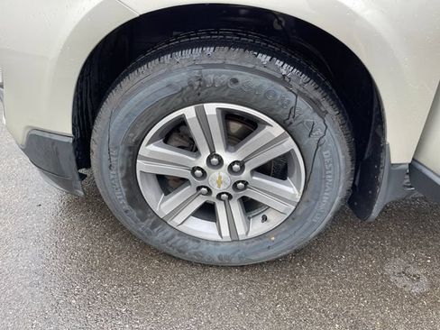 Used 2017 Chevrolet Traverse LT FWD image 21