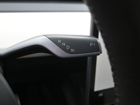 Used 2022 Tesla Model Y Performance AWD/4WD image 18
