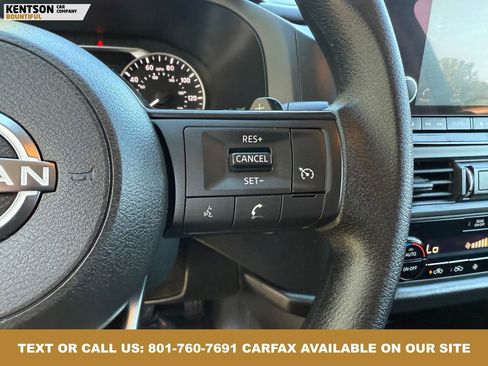 Used 2024 Nissan Pathfinder S image 17