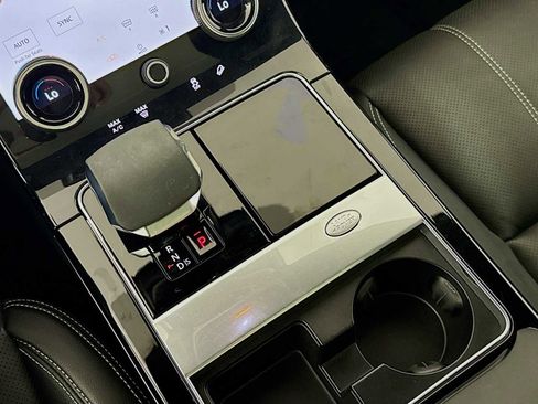 Used 2023 Land Rover Range Rover Velar R-Dynamic S image 18