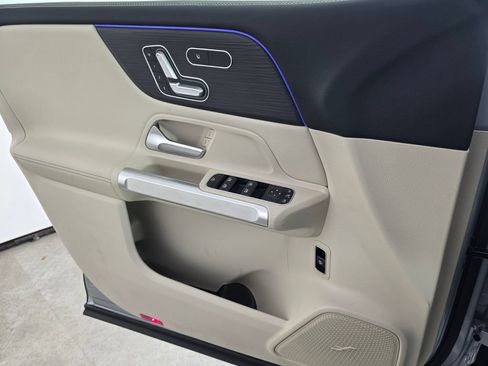 New 2026 Mercedes-Benz GLB 250 image 16