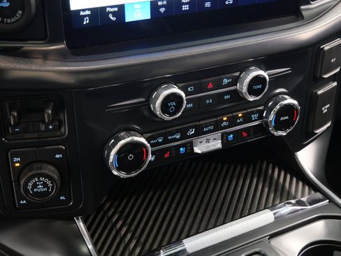 Used 2025 Ford F150 Raptor AWD/4WD image 35