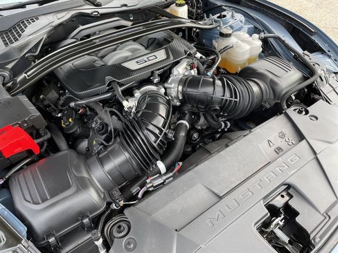 Used 2025 Ford Mustang Dark Horse RWD image 28