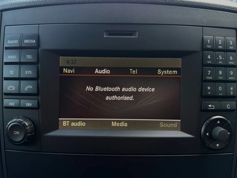 Used 2016 Mercedes-Benz Metris Passenger image 32