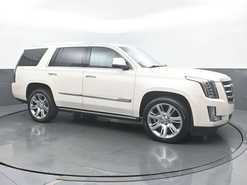 Used 2015 Cadillac Escalade Premium AWD/4WD image 7