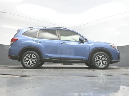 Used 2019 Subaru Forester Premium image 34