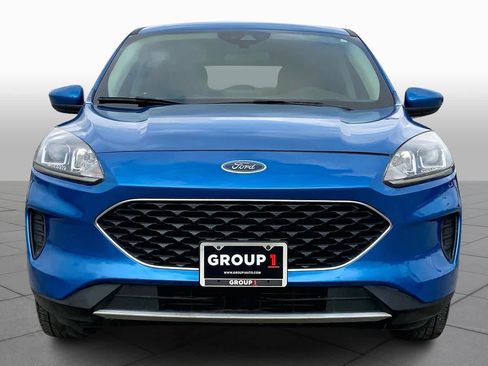 Used 2020 Ford Escape SE image 3