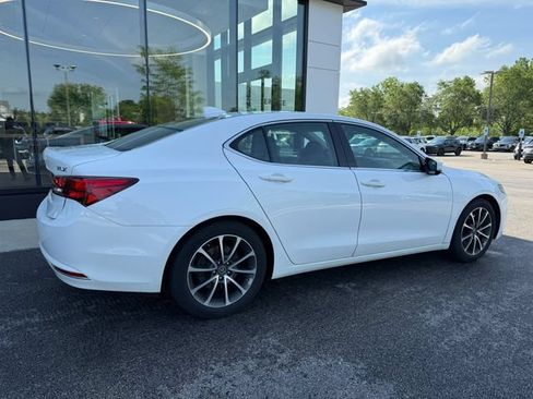 Used 2016 Acura TLX w/ Technology Package FWD image 2