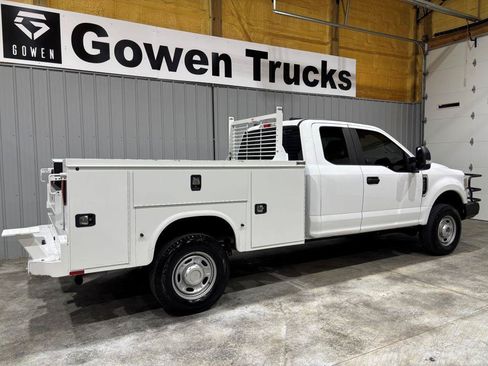 Used 2022 Ford F250 XL w/ Power Equipment Group AWD/4WD image 6