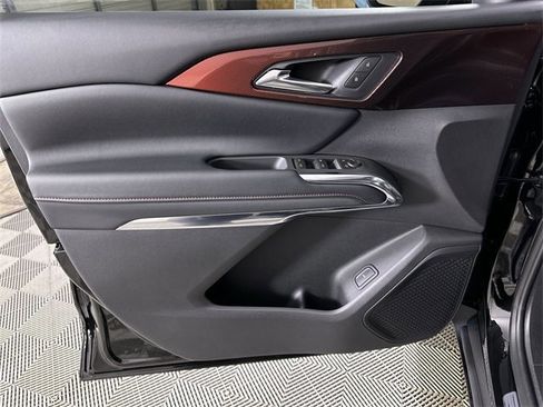 New 2026 Chevrolet Traverse Z71 w/ Driver Confidence Package image 23