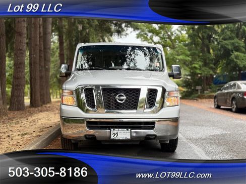 Used 2021 Nissan NV 3500 SV image 4