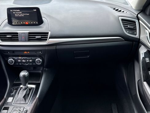 Used 2017 MAZDA MAZDA3 Touring FWD image 30