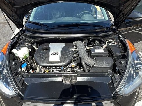 Used 2013 Hyundai Veloster Turbo w/ Ultimate Pkg FWD image 29