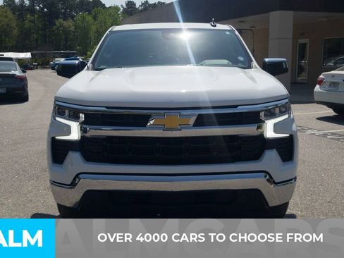 Used 2025 Chevrolet Silverado 1500 LT RWD image 2