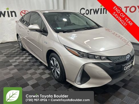 Used 2018 Toyota Prius Prime Premium image 1