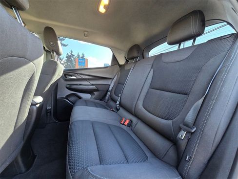 Used 2022 Chevrolet Bolt LT image 17
