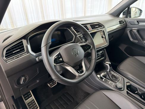 Certified 2024 Volkswagen Tiguan SE R-Line AWD/4WD image 4