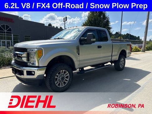 Used 2017 Ford F250 XLT w/ XLT Value Package AWD/4WD image 3