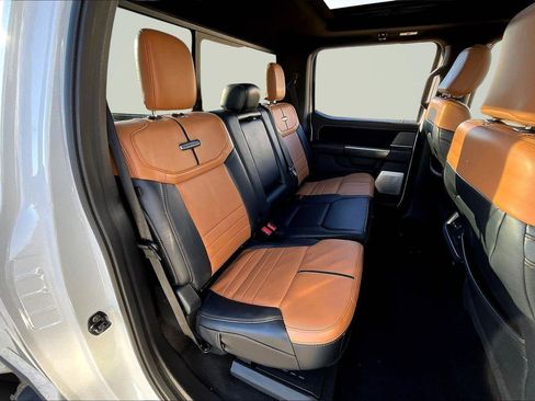 Used 2023 Ford F350 Platinum w/ FX4 Off-Road Package image 28