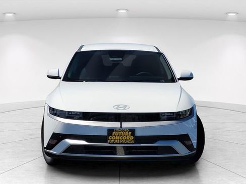 New 2026 Hyundai Ioniq 5 SEL RWD image 3