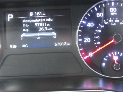 Used 2023 Kia Forte LXS image 6