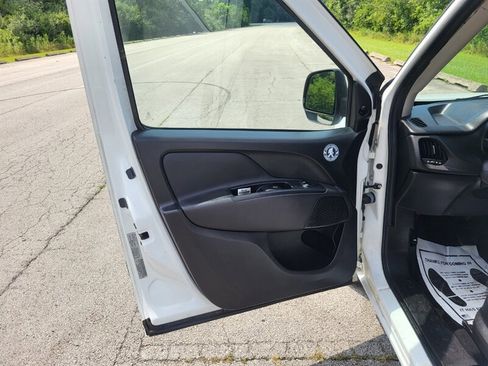 Used 2017 RAM ProMaster City Tradesman w/ Rear Back-up Camera Group image 19