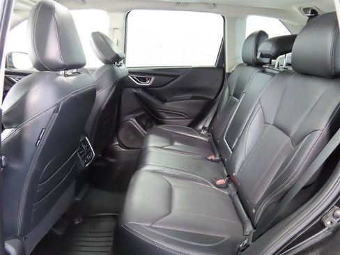 Used 2022 Subaru Forester Touring image 33