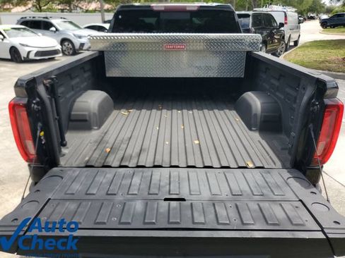 Used 2021 GMC Sierra 1500 SLT w/ SLT Premium Plus Package AWD/4WD image 11