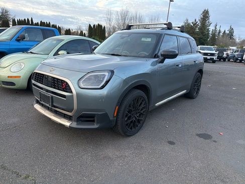 Used 2025 MINI Cooper Countryman S w/ Comfort Package Max image 1