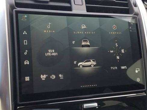New 2025 Land Rover Discovery S AWD/4WD image 27