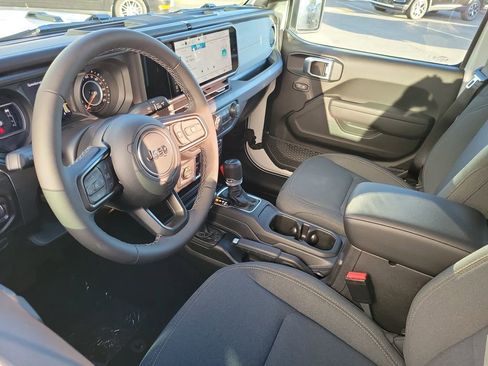 New 2026 Jeep Gladiator Sport image 3