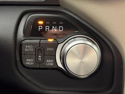 Used 2022 RAM 1500 Laramie AWD/4WD image 35