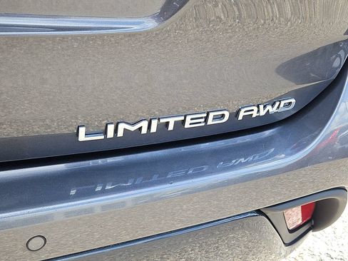 Used 2023 Toyota Highlander Limited AWD/4WD image 12